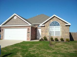 2206 SW Huntwick Ave, Bentonville, AR 72712