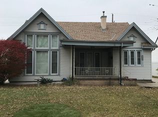 2208 W 1st St, Grand Island, NE 68803