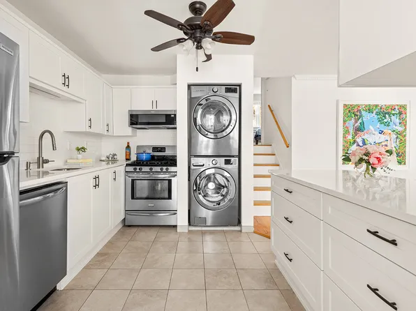 123 Bay Ridge Parkway image 3 of 8