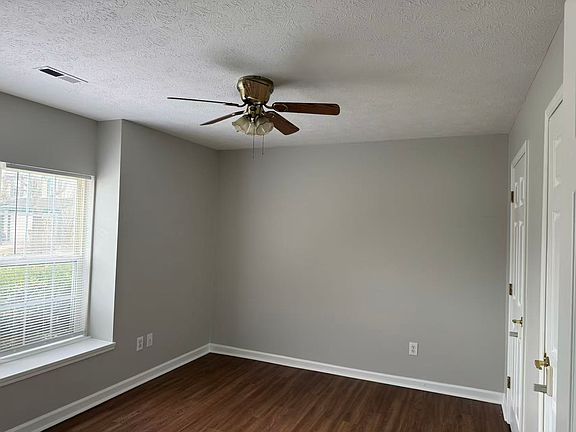 3rd image of 3148 Kelsey Cir