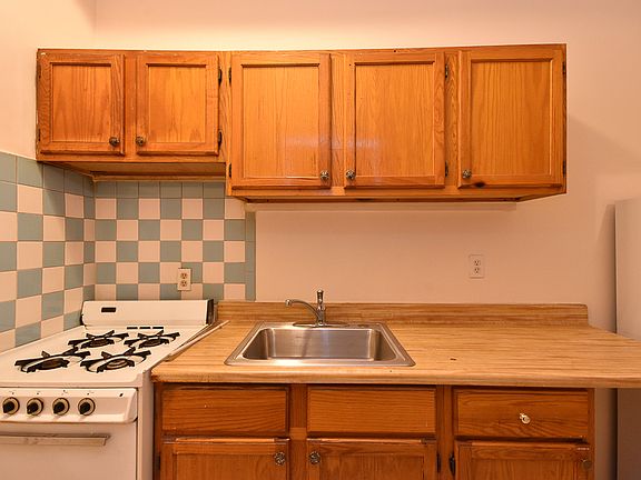 2nd image of 5301 N Ashland Ave #4-L