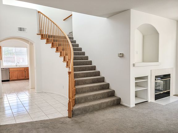 2nd image of 5609 Sienna Way