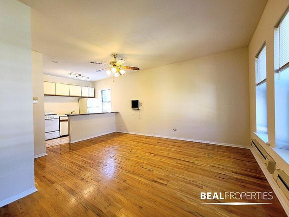 5th image of 821 W Cornelia Ave #821A-311