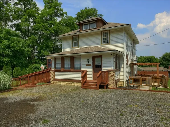 1415 Broadway Ave N, Ellwood City, PA 16117