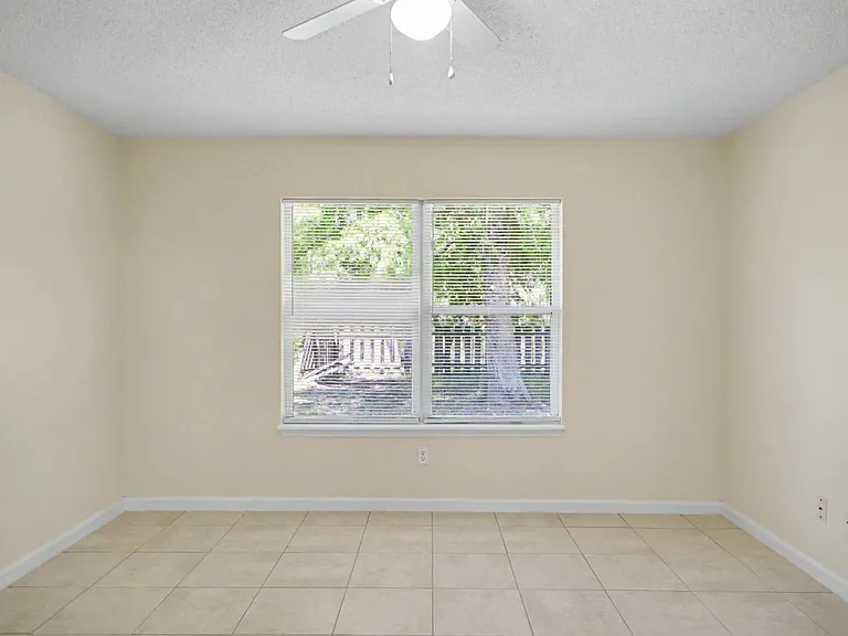 90 Buttonworth Dr #A — Photo 21