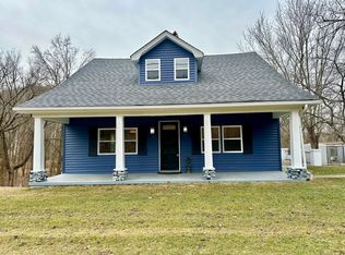 1121 Winchester Rd, Irvine, KY 40336