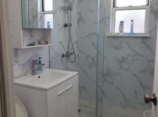 75-24 168th St, Flushing, NY 11366
