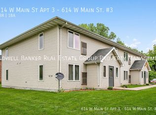 614 W Main St APT 3, Winneconne, WI 54986