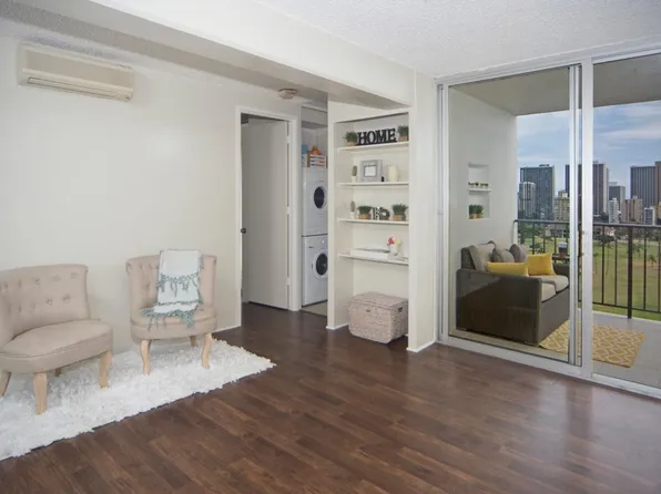 2916 Date St APT 15C, Honolulu, HI 96816