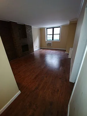 Rented by Murro Realty LLC | media 2