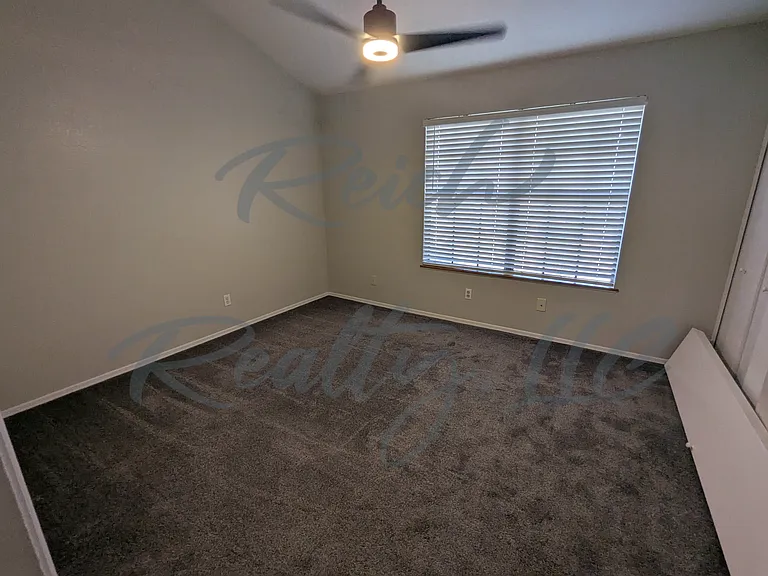 921 W University Dr #1107 — Photo 32