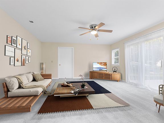 4th image of 7607 Scott Ln