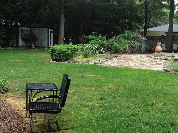 4th image of 3465 Hollywood Dr