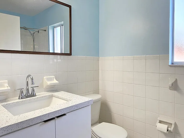10611 SW 170th Ter — Photo 17