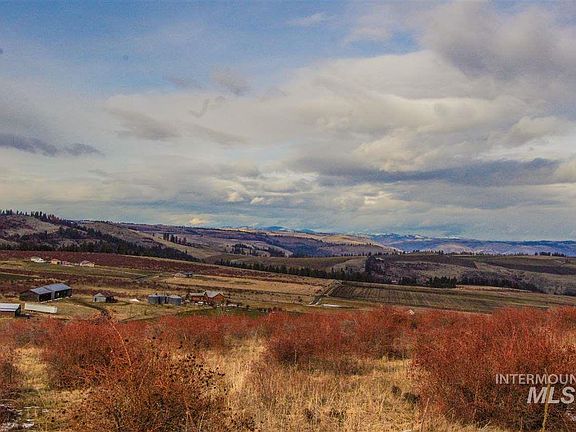 3rd image of 3 Golden Hills Dr #F