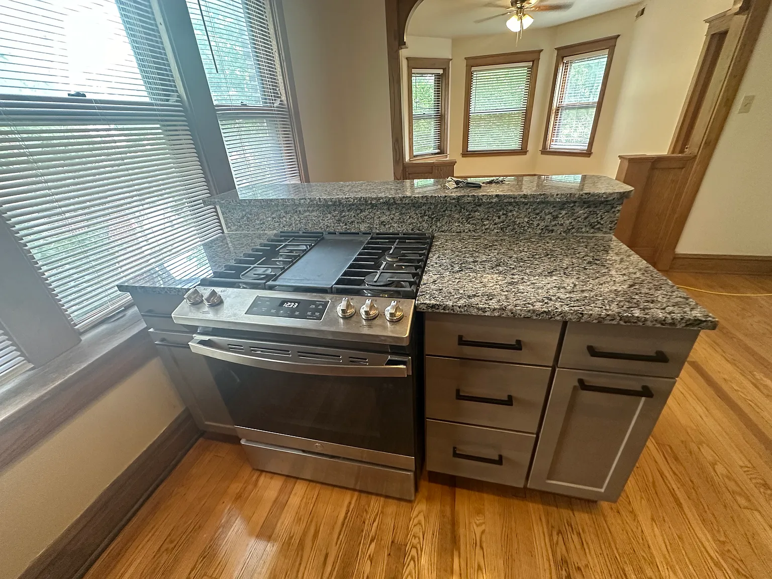 3 bed, $2,800 — Photo 4