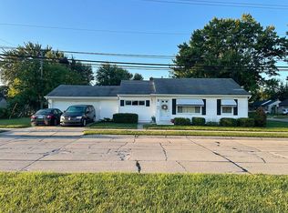 27390 Grandmont St, Roseville, MI