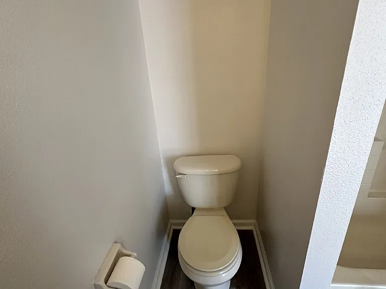 910 Luminary Cir — Photo 25