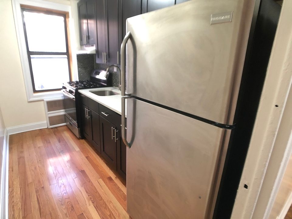 1st image of 550 E 21st St #E2
