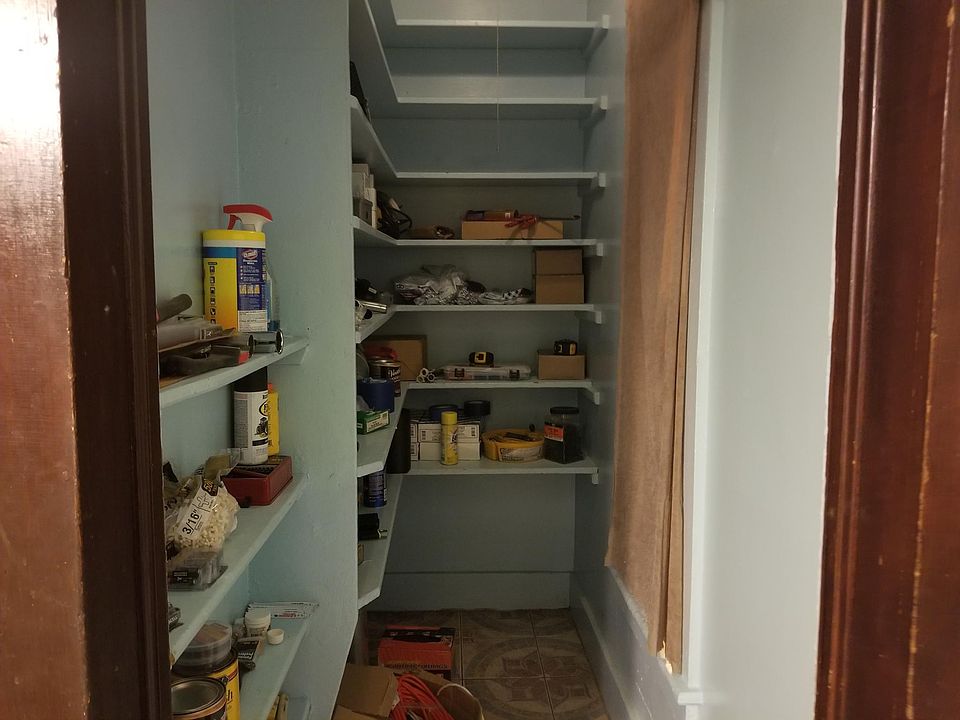 1st image of 616 E Benton St