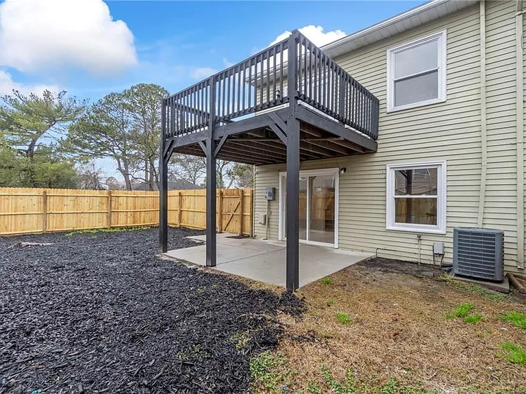 5989 Clear Springs Ct — Photo 29
