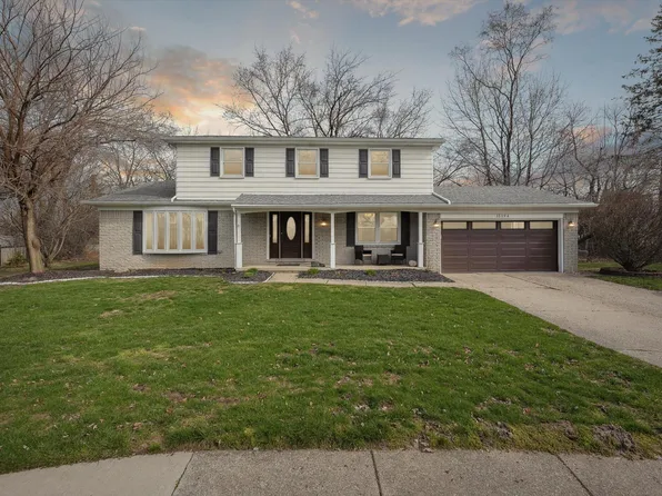 15194 Amber Ct, Plymouth, MI 48170