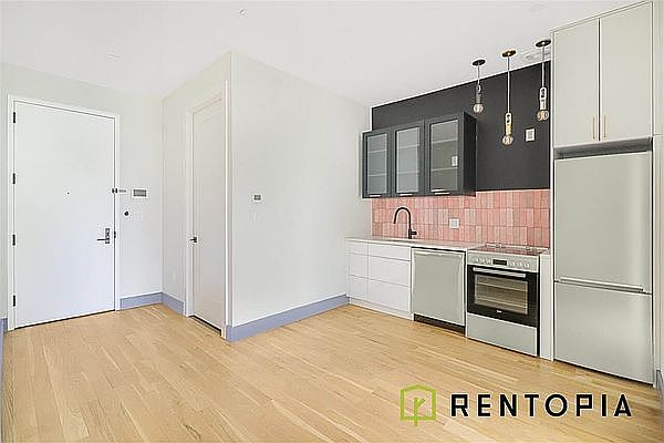 1st image of 209 Montrose Ave #2C