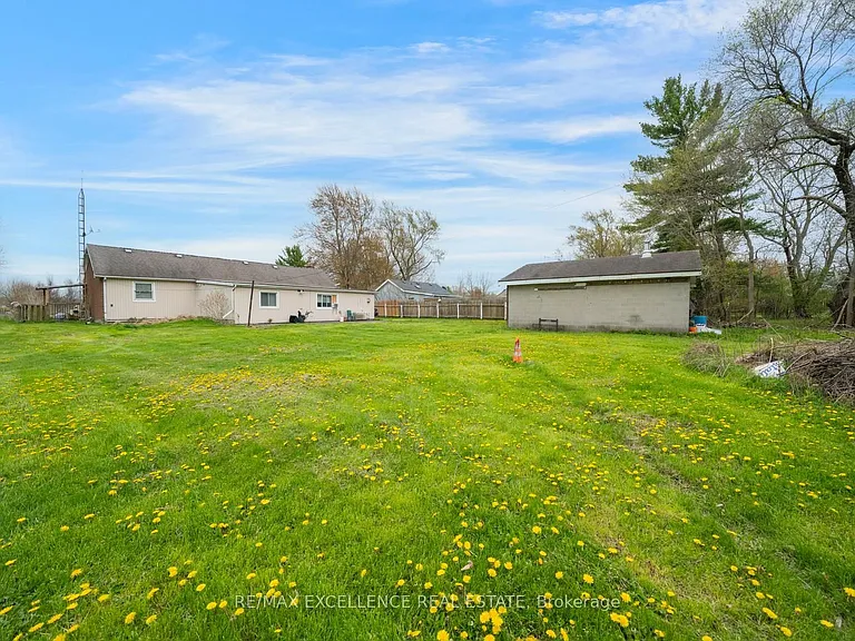 12575 Niagara River Pkwy — Photo 30