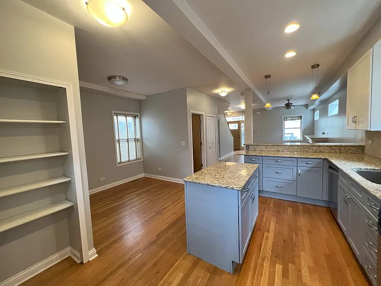 1811 W Cortland St #1A — Photo 12