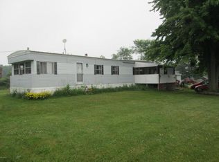 7681 E Holland Lake Rd, Carson City, MI 48811