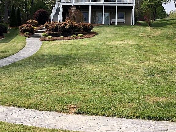 2nd image of 105 Sunrise Point