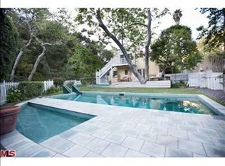 2915 Mandeville Canyon Rd, Los Angeles, CA 90049