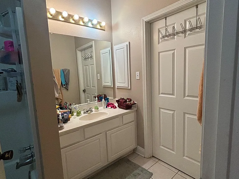 5151 Etta St #3-G — Photo 7
