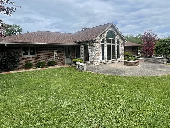 2nd image of 110 Sunrise Dr