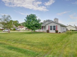 6033 Finch Ln, Racine, WI 53402