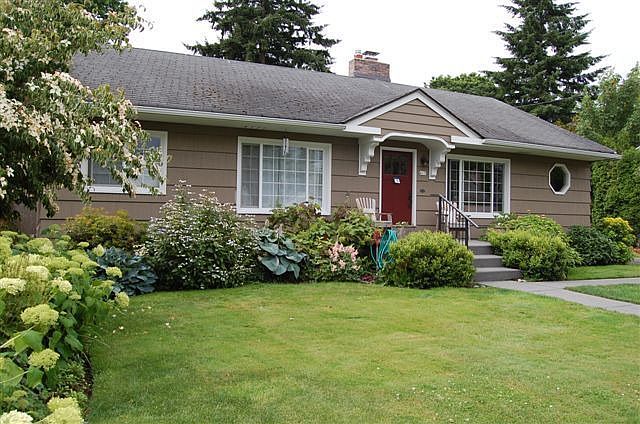 1st image of 617 Carlyon Ave SE