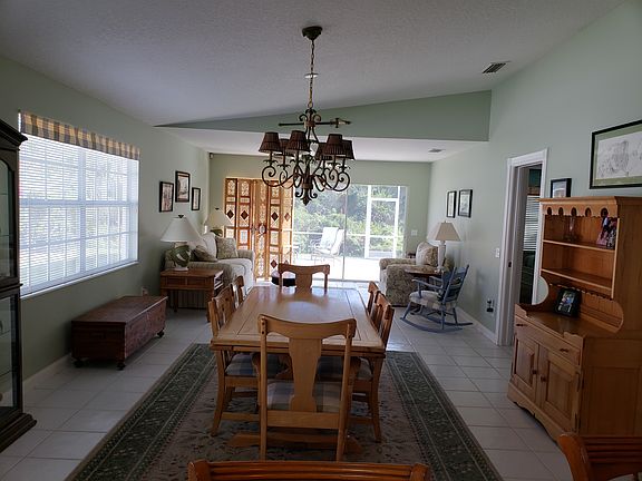 5th image of 1652 SW Shady Lake Ter