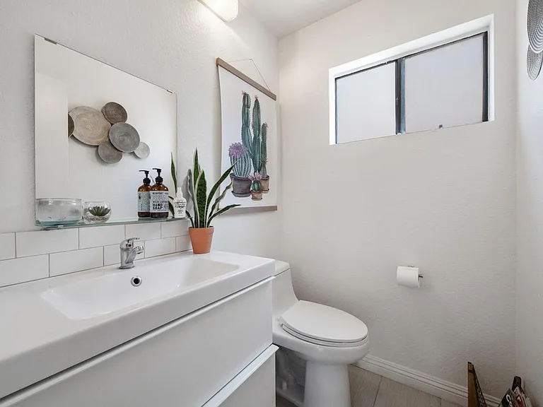 313 E Pine St #18 — Photo 27