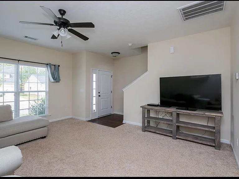 866 Westlawn Dr — Photo 12