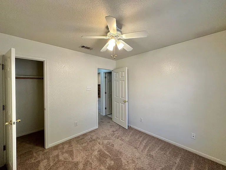 2208 Jay Dr — Photo 23