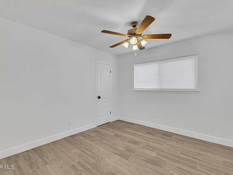 19004 Bremerton Dr — Photo 35