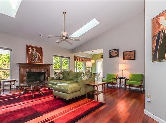 5th image of 7649 River Walk Ct