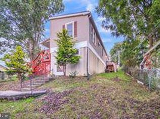 9 W Church St, Nanticoke, PA 18634