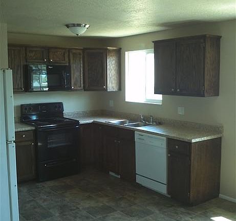 2nd image of 2815 S 3145 W