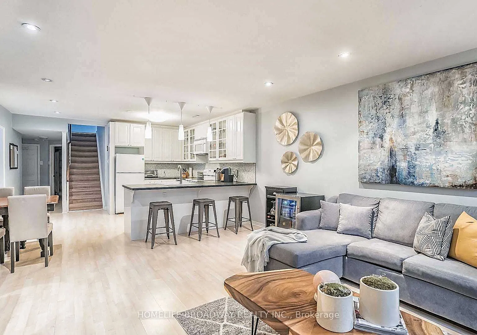 2 bed, $2,300 — Photo 3