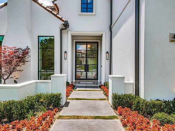 4th image of 4716 Byron Cir