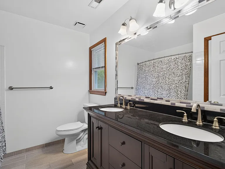 898 Gunston Ct — Photo 28