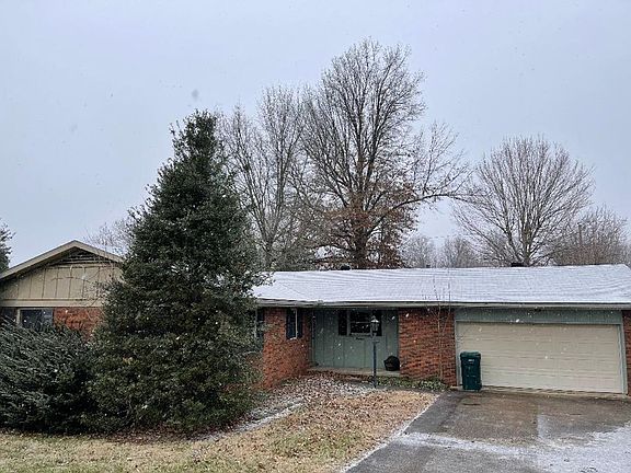 2nd image of 13 Valley Dr
