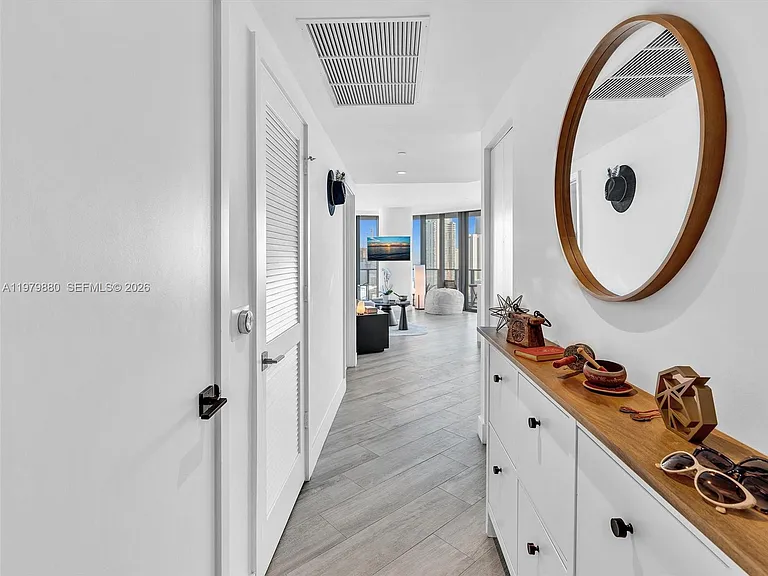 121 NE 34th St #2104 — Photo 3