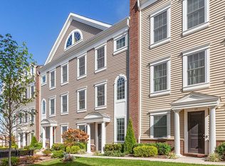 121 Roosevelt Dr, Wood Ridge, NJ 07075